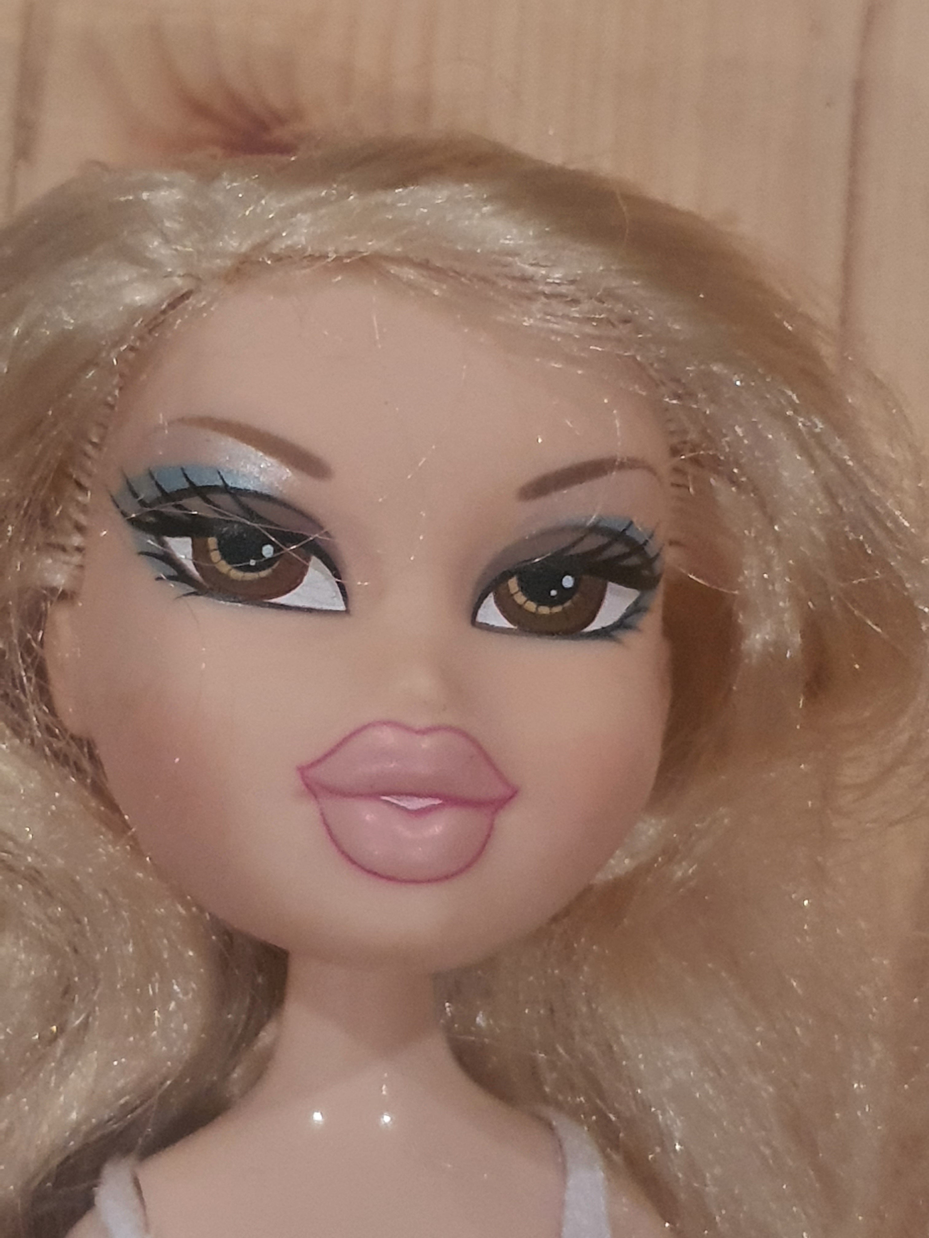 Bratz twins Krysta and Lela