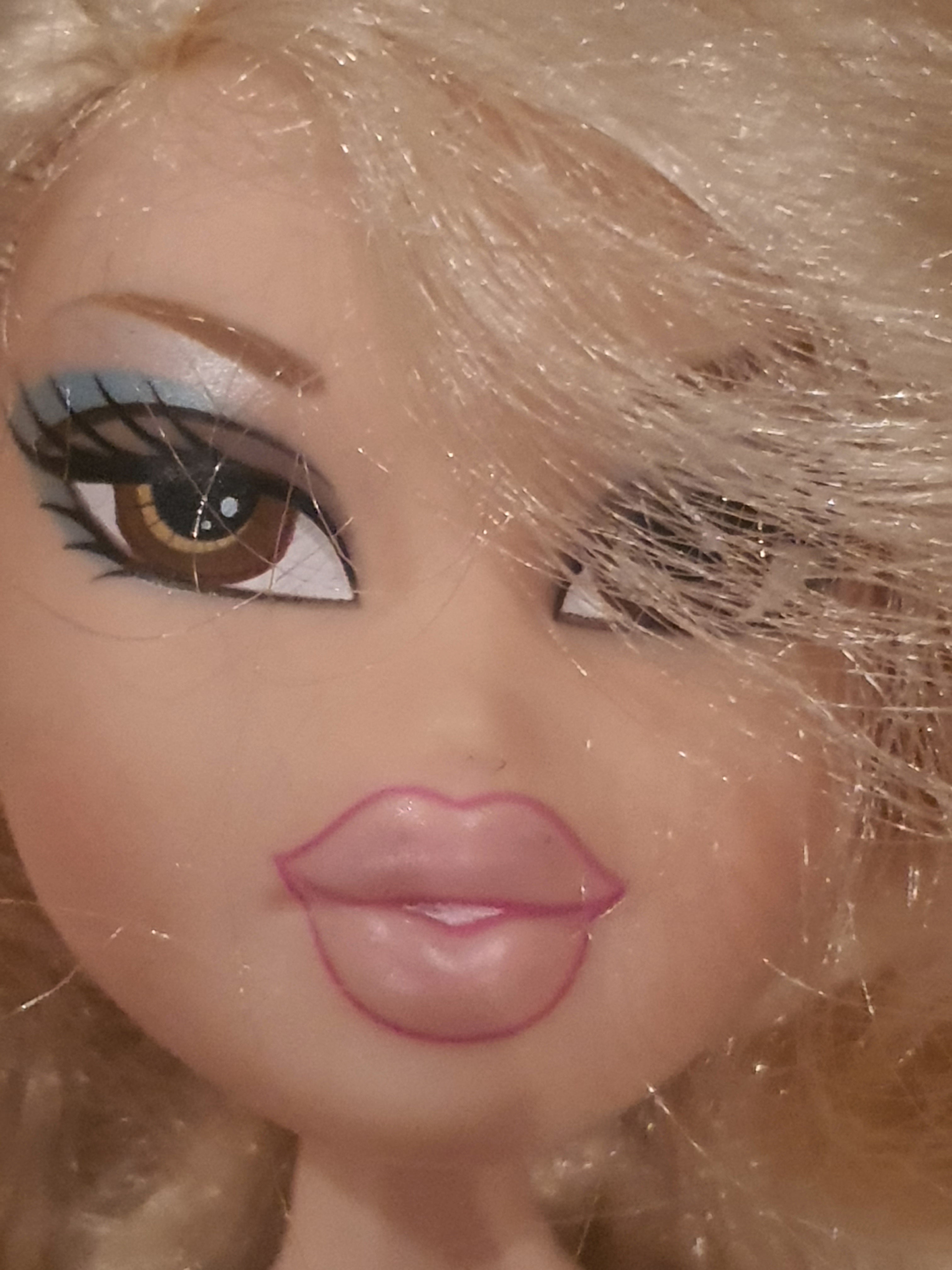 Bratz twins Krysta and Lela