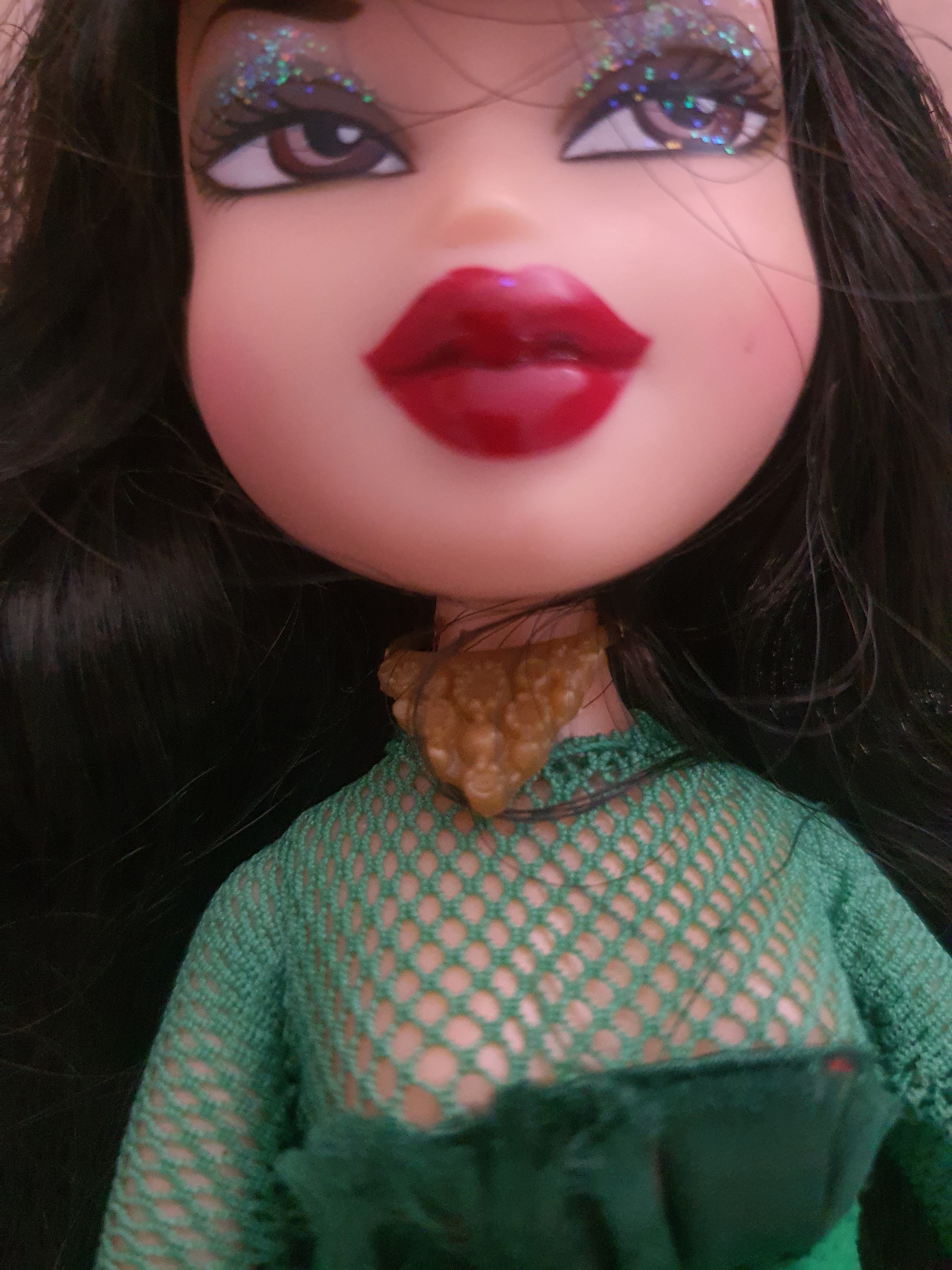 Bratz jade holiday 2012