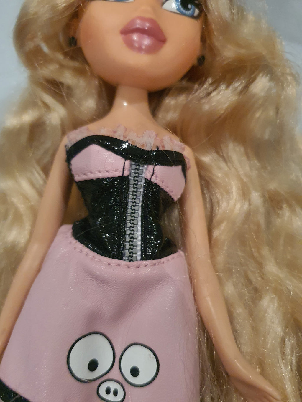Bratz Cloe Icons – Complète avec accessoires 🐷🎸