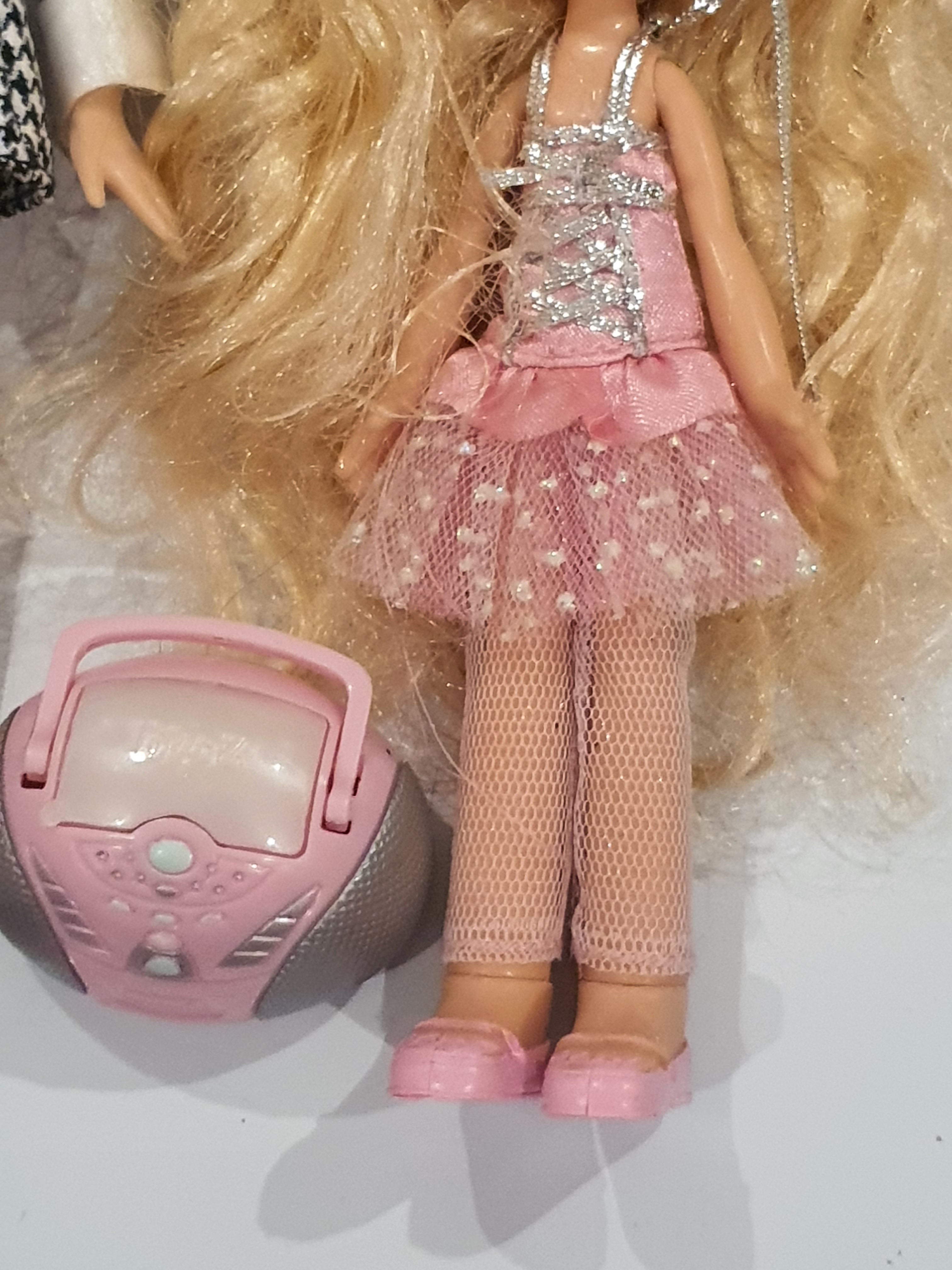Bratz World Familiez Sonya Originale MGA (2008)