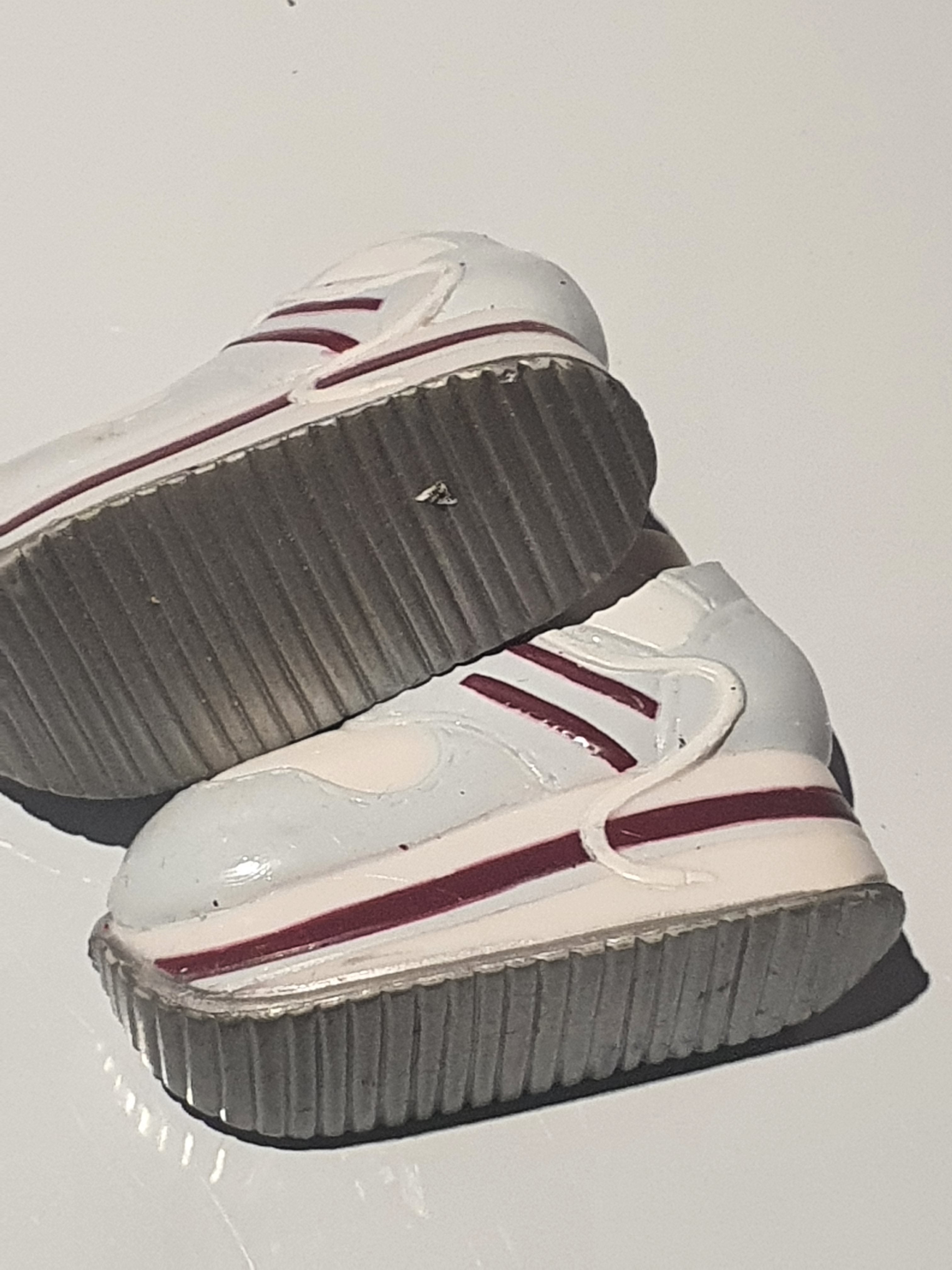 Bratz chaussures baskets originales MGA