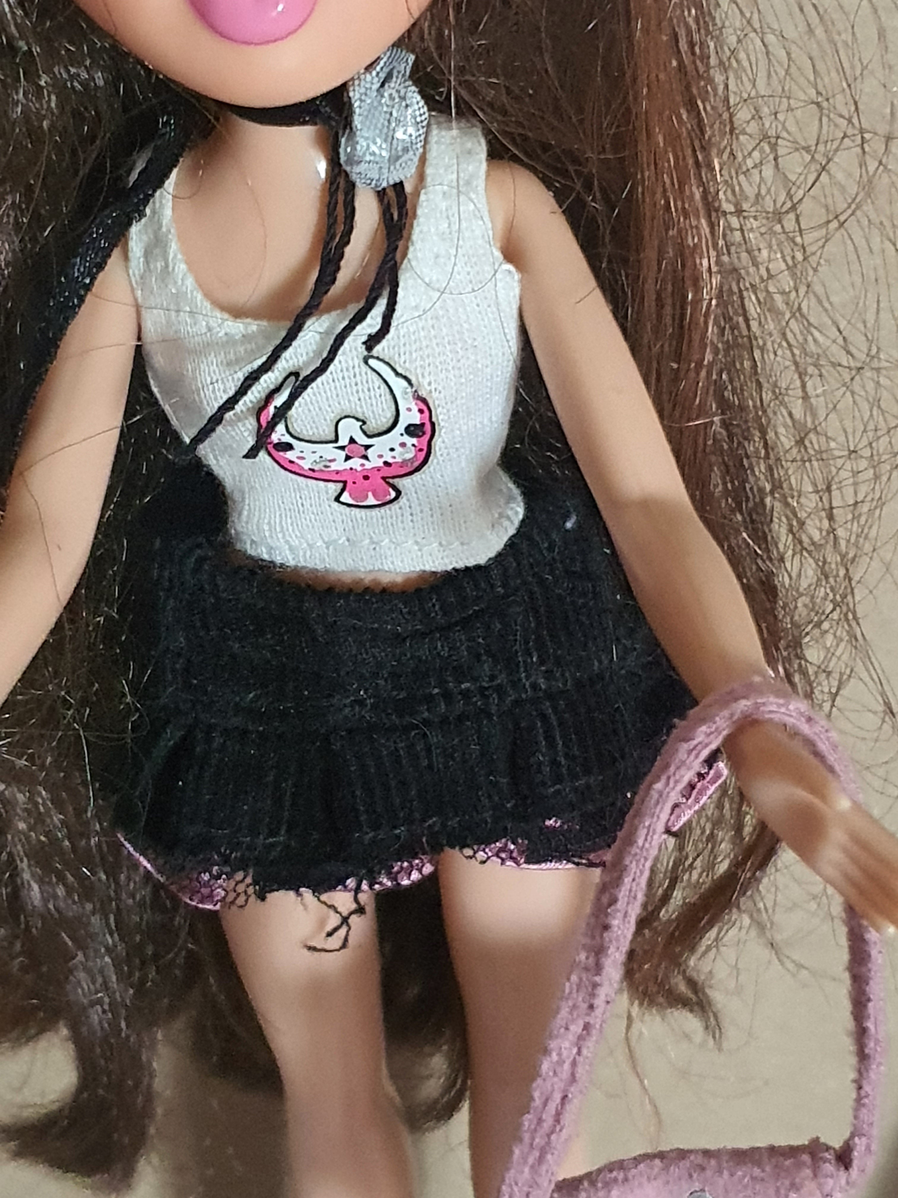 Bratz Wild Wild West Dana – Poupée avec tenue, accessoires et poster d'origine