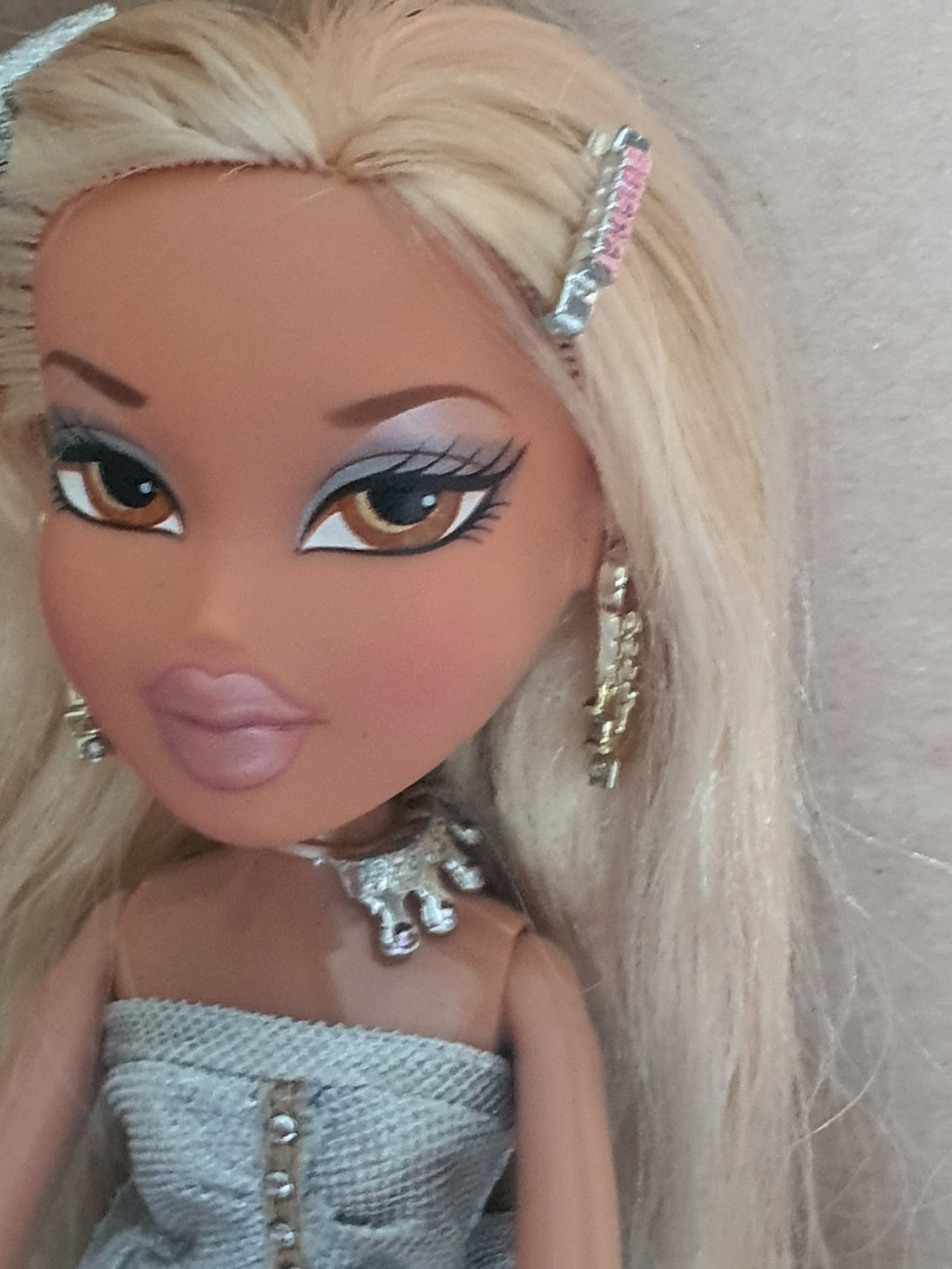 Bratz Raya Magic Hair
