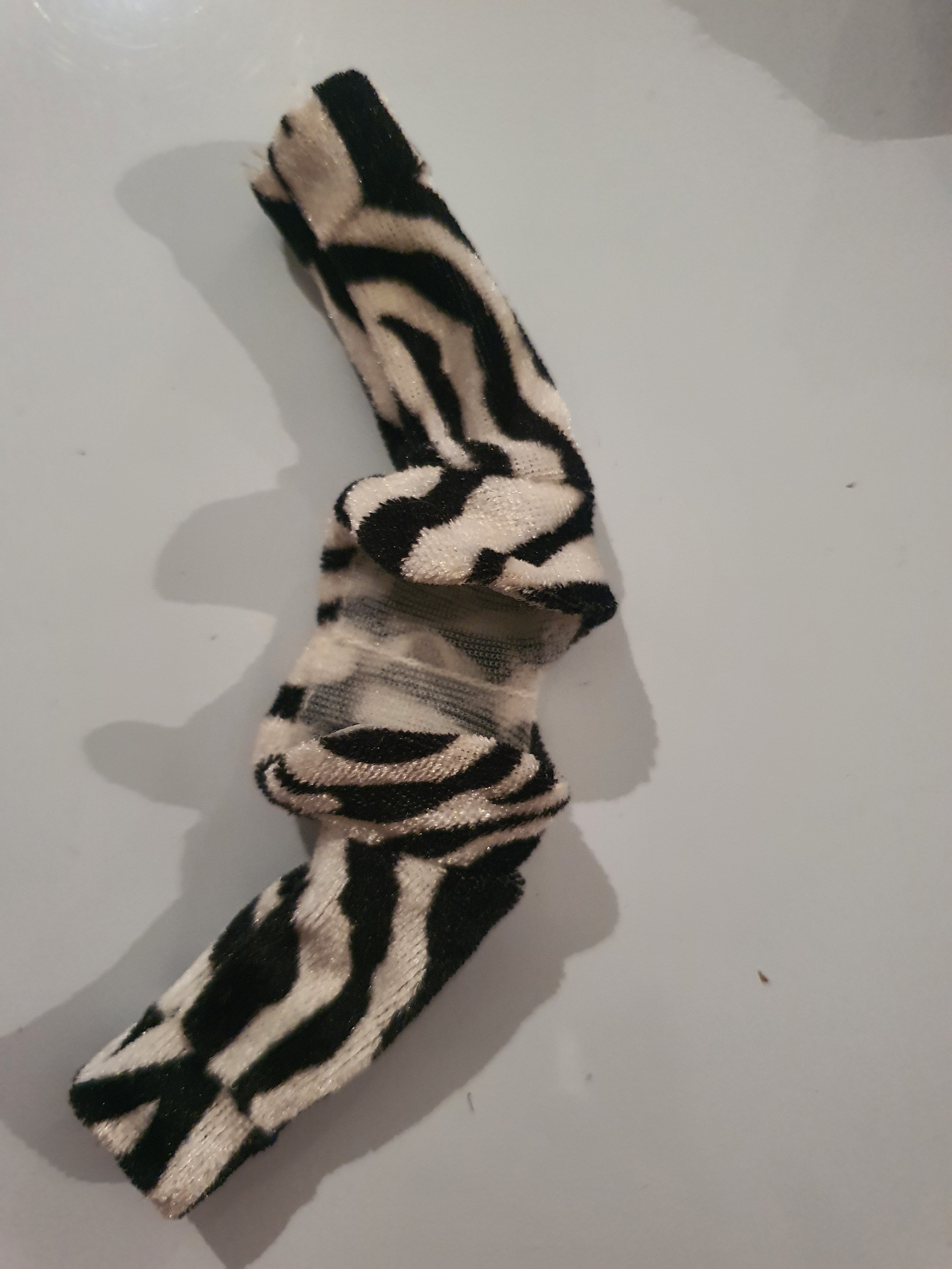 Bratz Roxxi Princess – Original Zebra Print Jacket | Authentic MGA Accessory