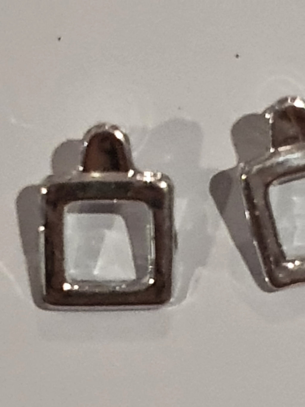 Boucles d'oreilles carrées argentées Bratz – Bijoux originaux MGA pour poupée