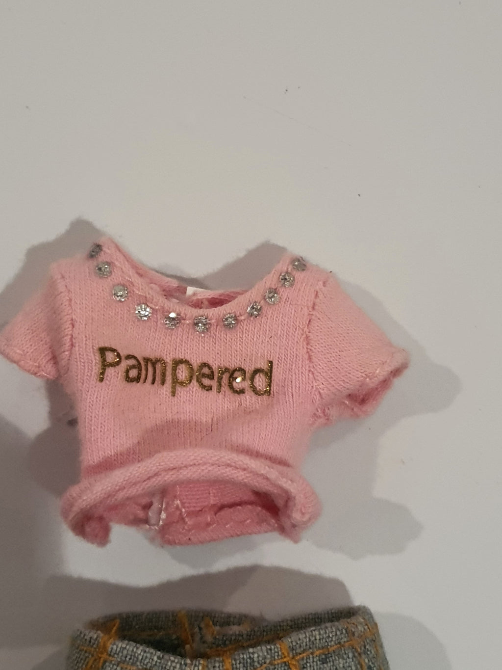 Bratz Pampered Pupz Sasha – Tenue originale MGA (Haut + Jean)