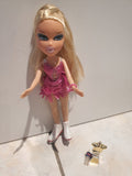 Bratz Play Sportz Ice Skating Cloe – Poupée avec tenue et accessoires