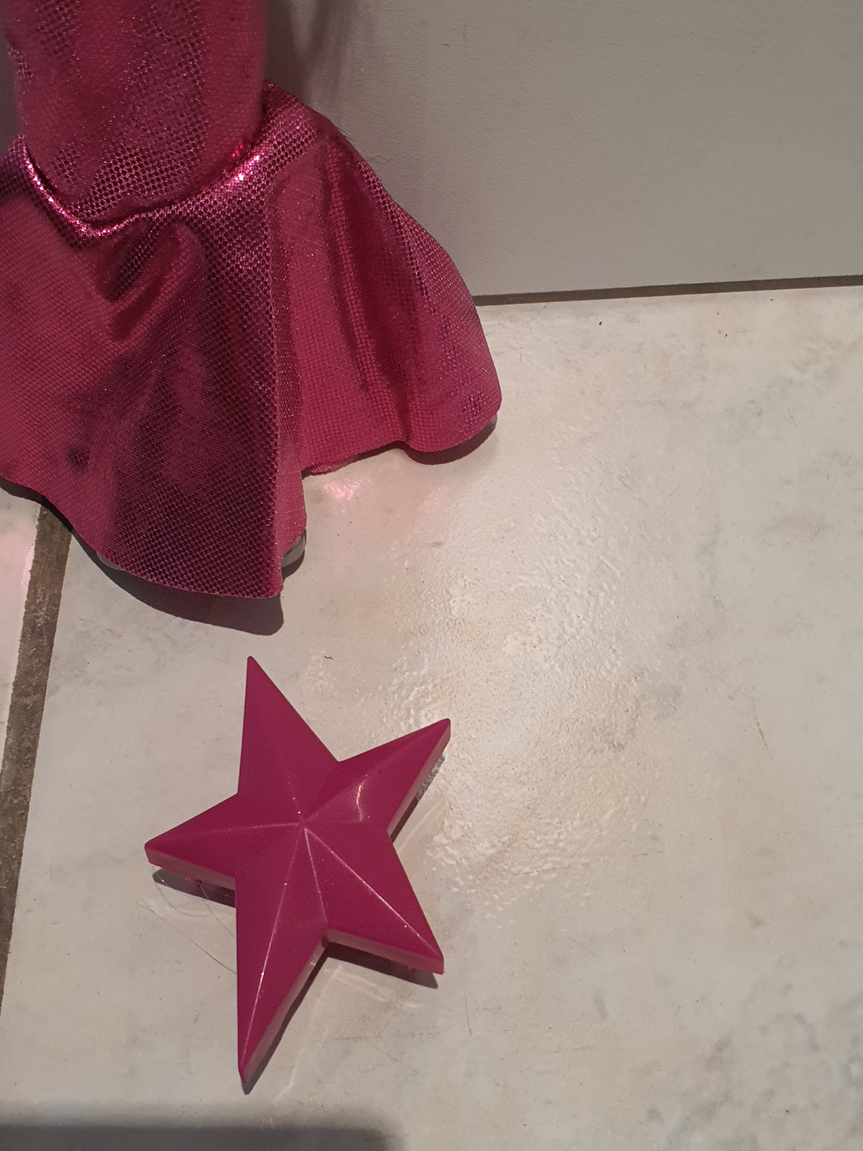Bratz Fashion Show Evening Wear Cloe – Poupée avec tenue et accessoires