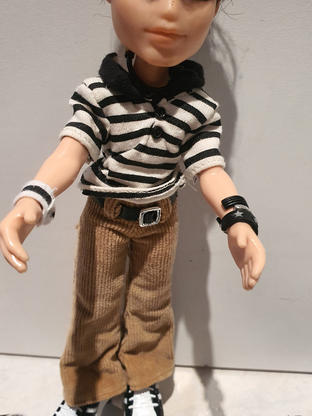Bratz Boyz Koby Flashback – Doll with Clothes and Accessories