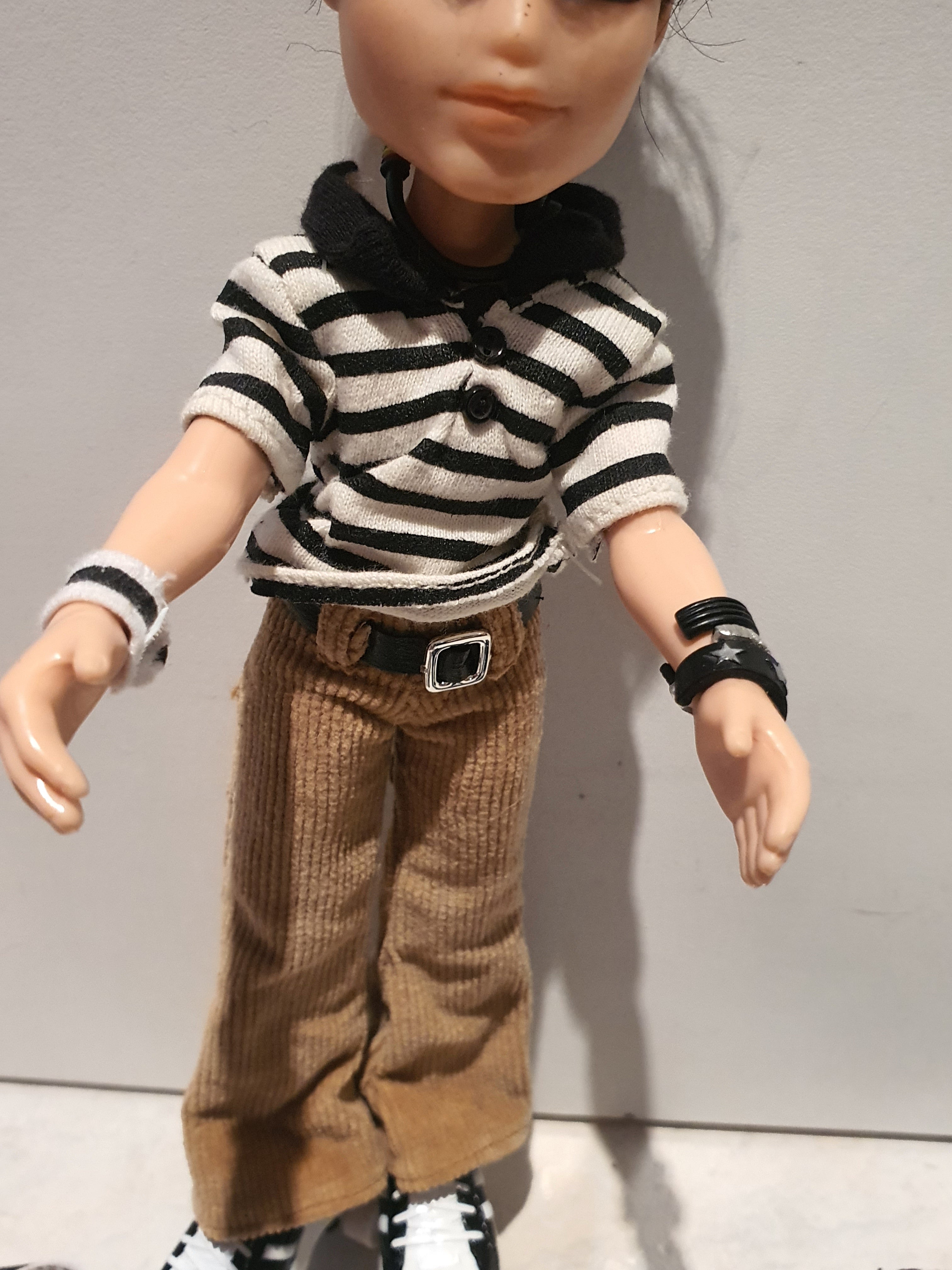 Bratz Boyz Koby Flashback – Doll with Clothes and Accessories