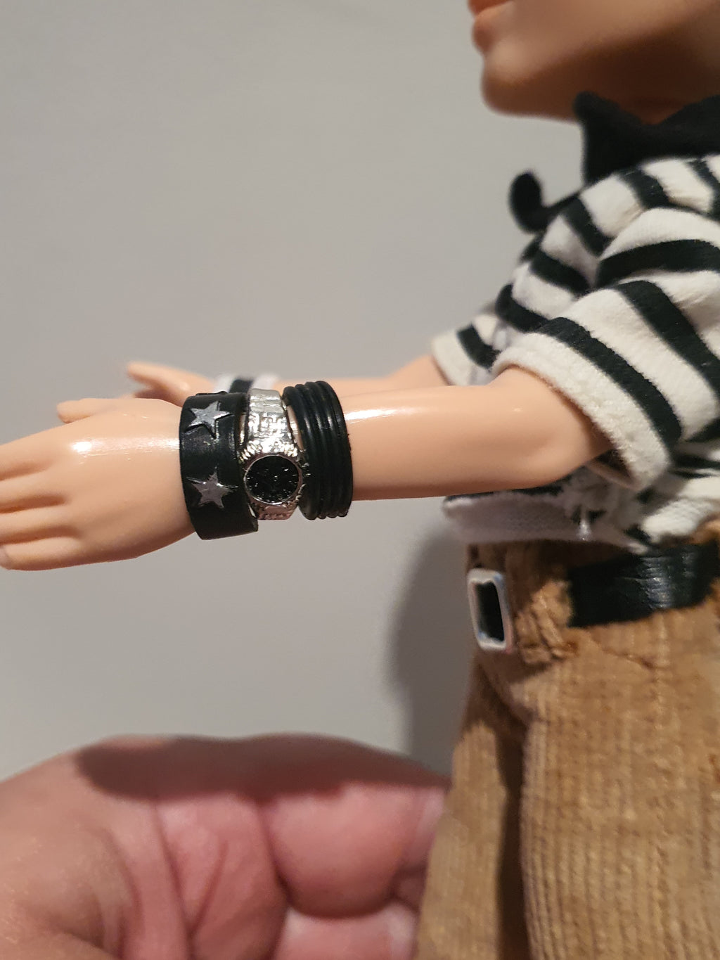 Bratz Boyz Koby Flashback – Doll with Clothes and Accessories