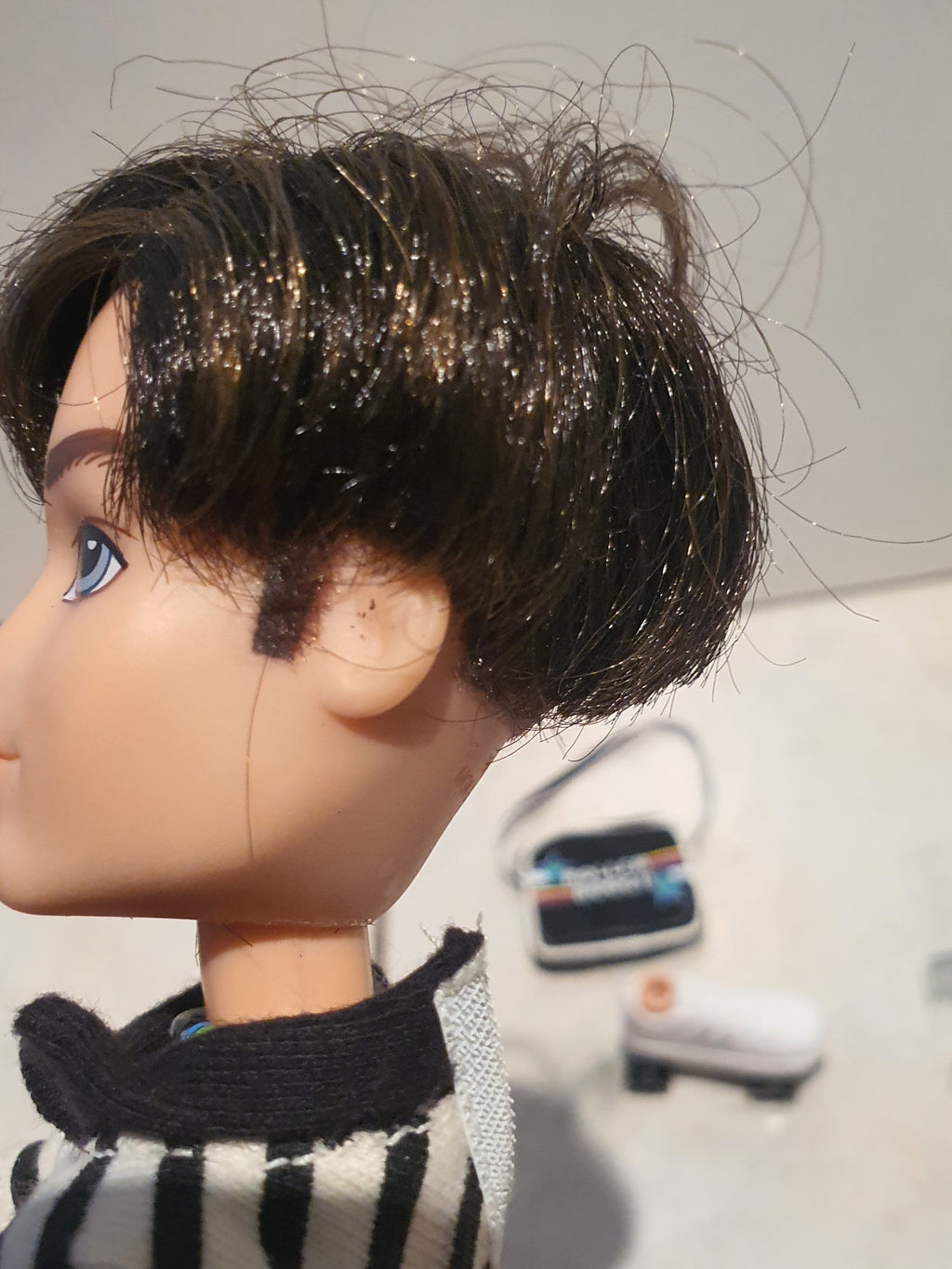 Bratz Boyz Koby Flashback – Doll with Clothes and Accessories