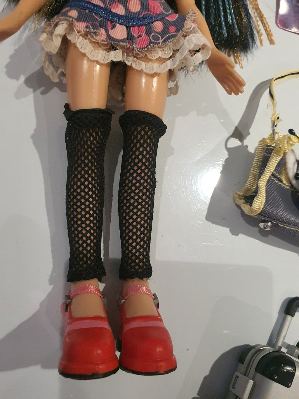 Bratz Jade Tokyo A Go-Go – Poupée avec vêtements et accessoires