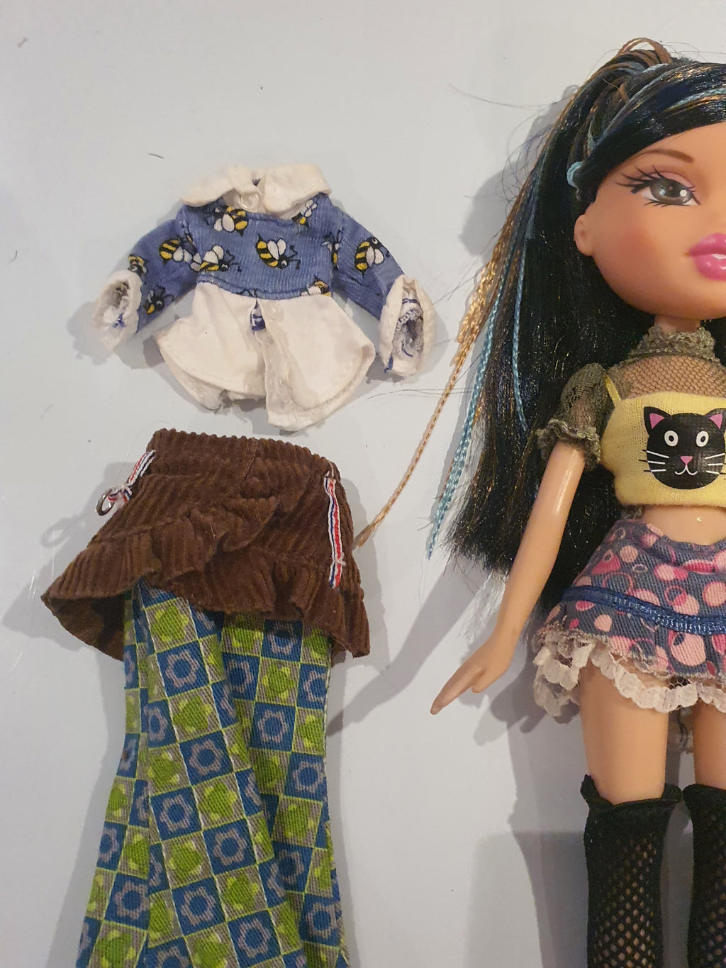 Bratz Jade Tokyo A Go-Go – Poupée avec vêtements et accessoires