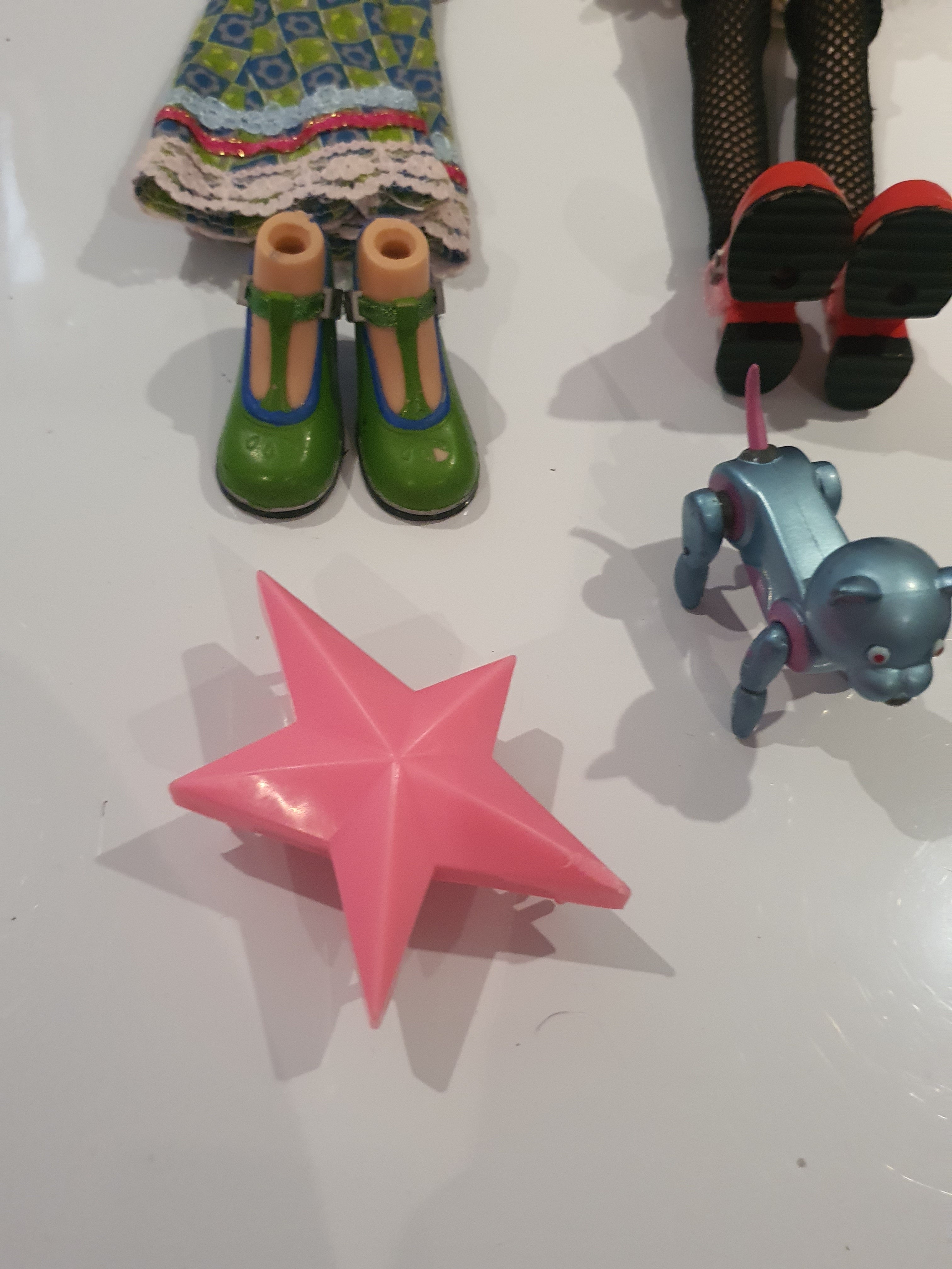 Bratz Jade Tokyo A Go-Go – Poupée avec vêtements et accessoires
