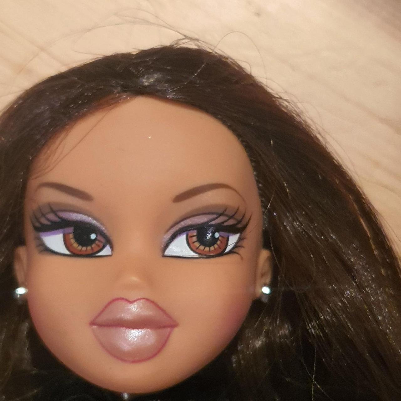 Bratz Yasmin plays the sport of skydiving