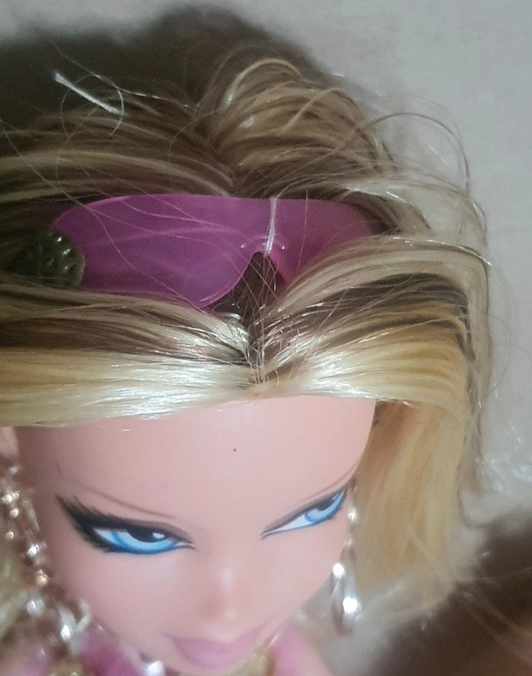 Bratz familiez cloe world complete