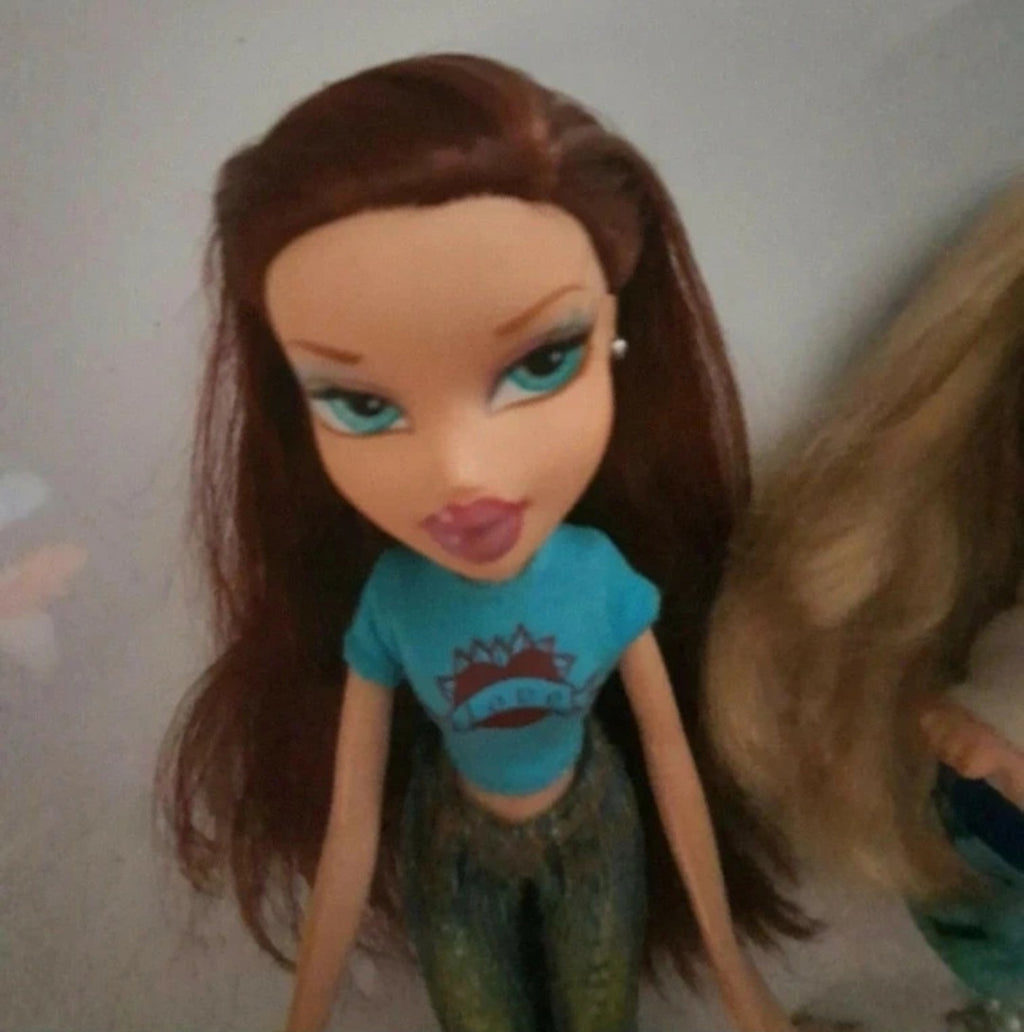 Bratz Lana babysitting