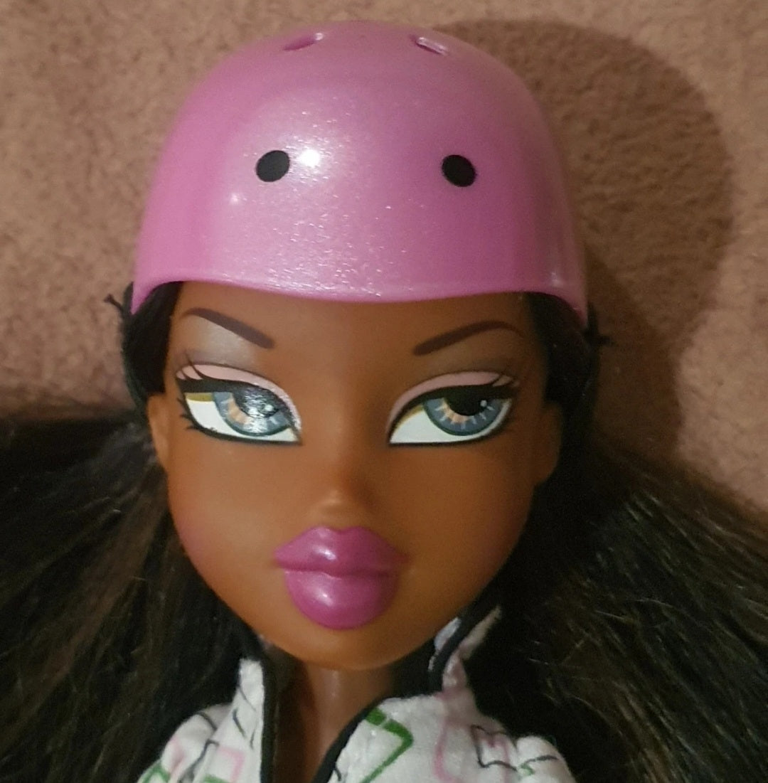 Bratz sasha skatting sport