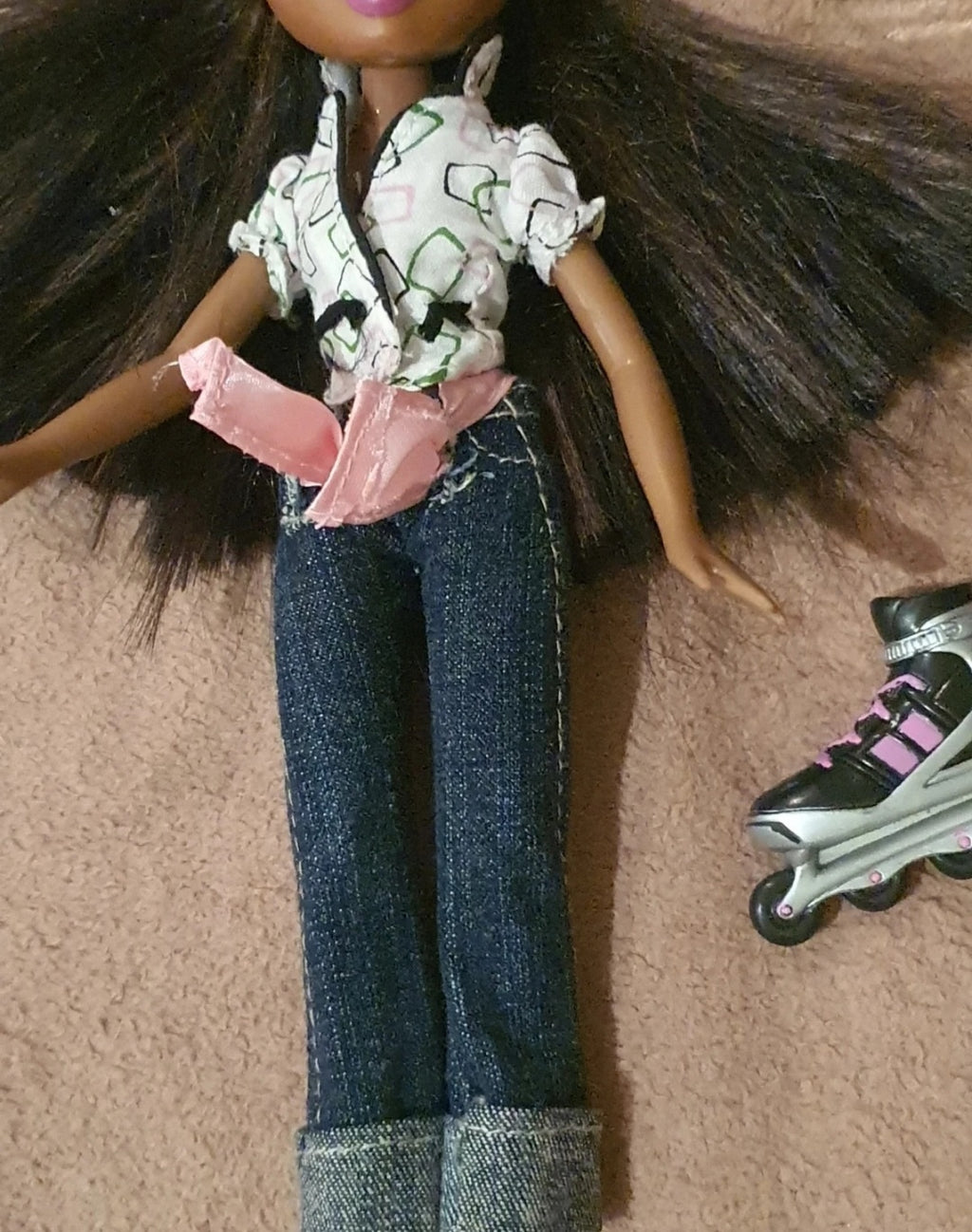Bratz sasha skatting sport