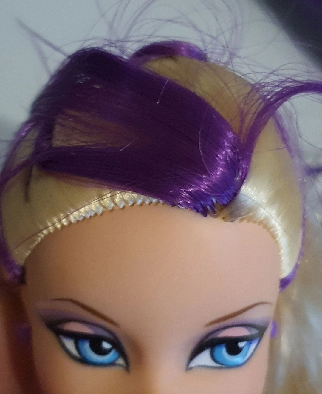 Bratz cloe on the mic
