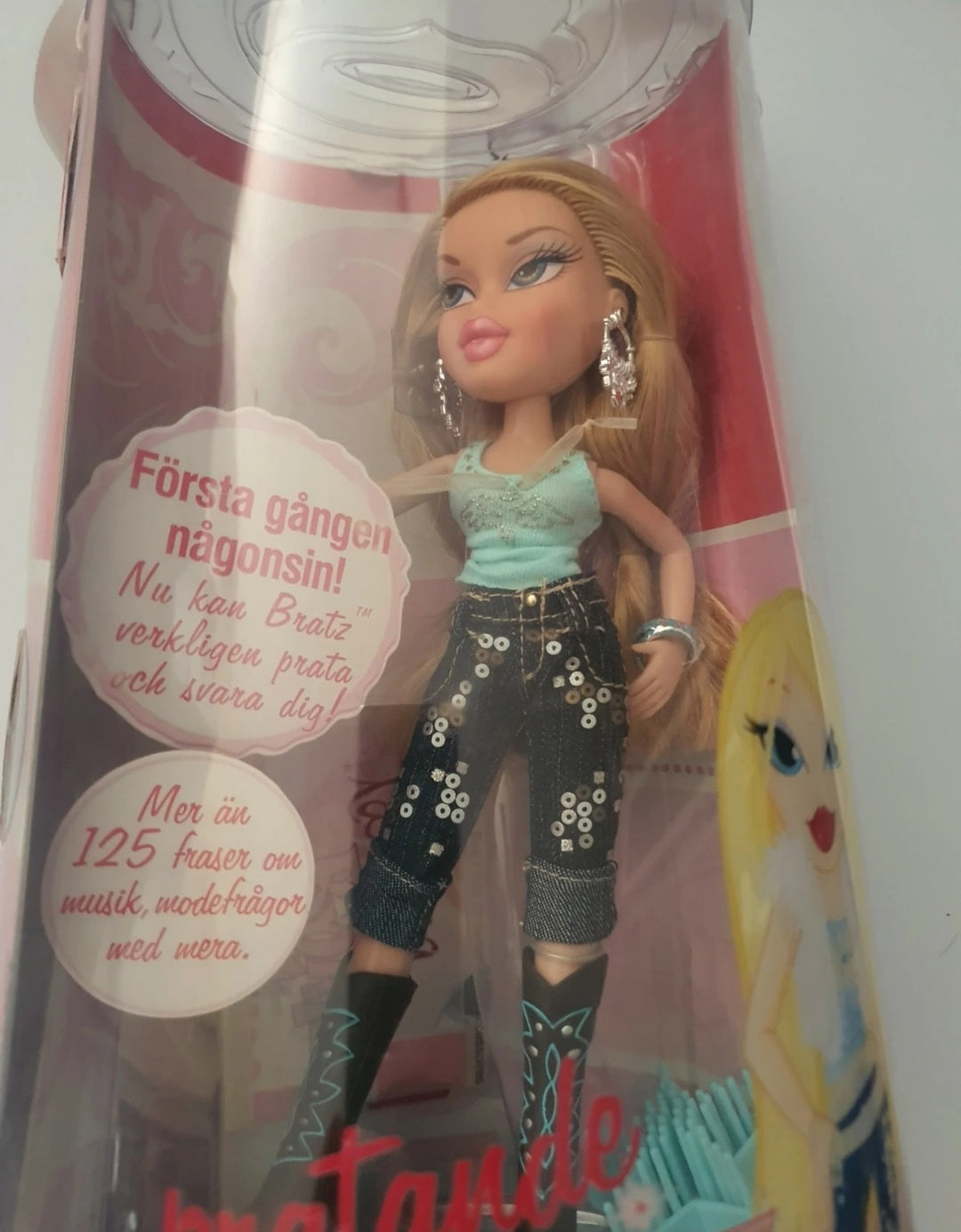 Bratz Talking Cloe (version suédoise) – Neuve en boîte