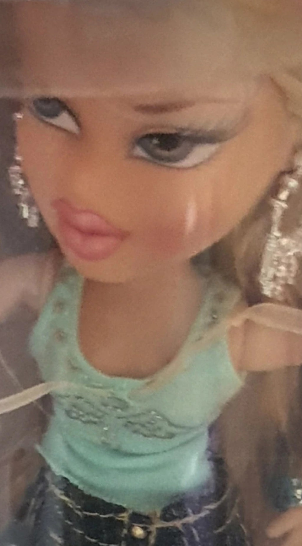 Bratz Talking Cloe (version suédoise) – Neuve en boîte