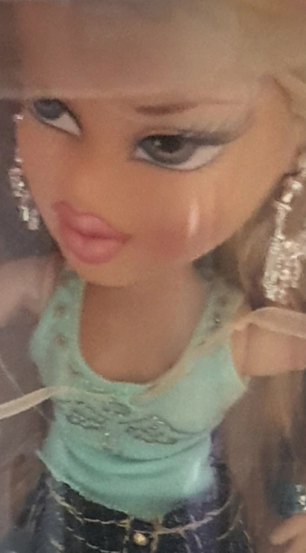 Bratz Talking Cloe (version suédoise) – Neuve en boîte