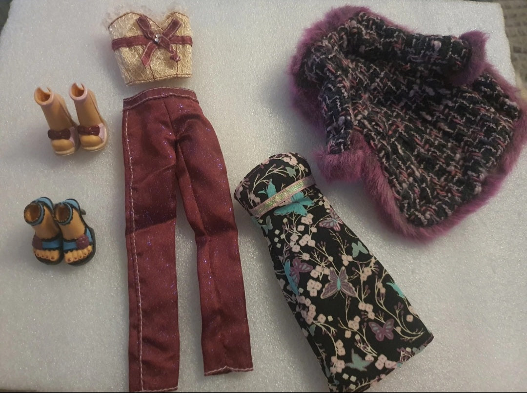 My Scene – Lot de vêtements et accessoires