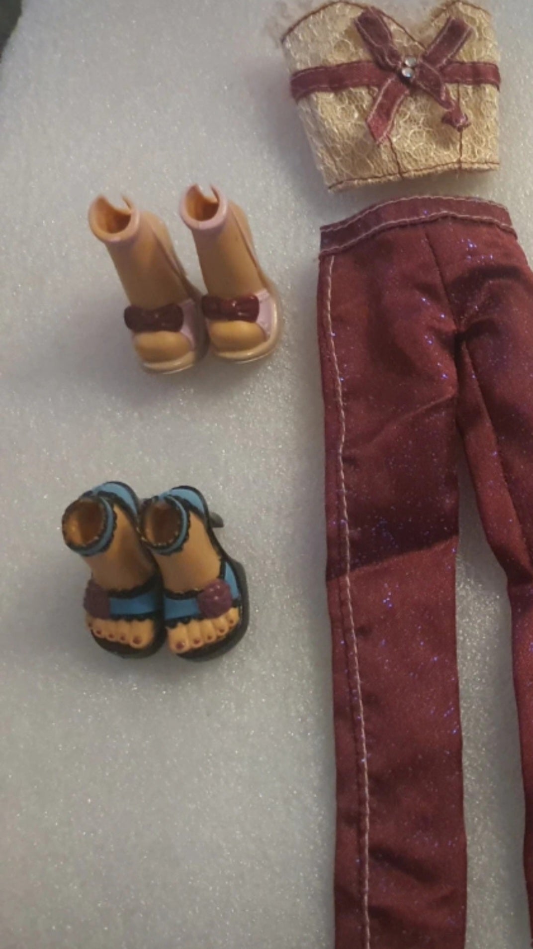 My Scene – Lot de vêtements et accessoires
