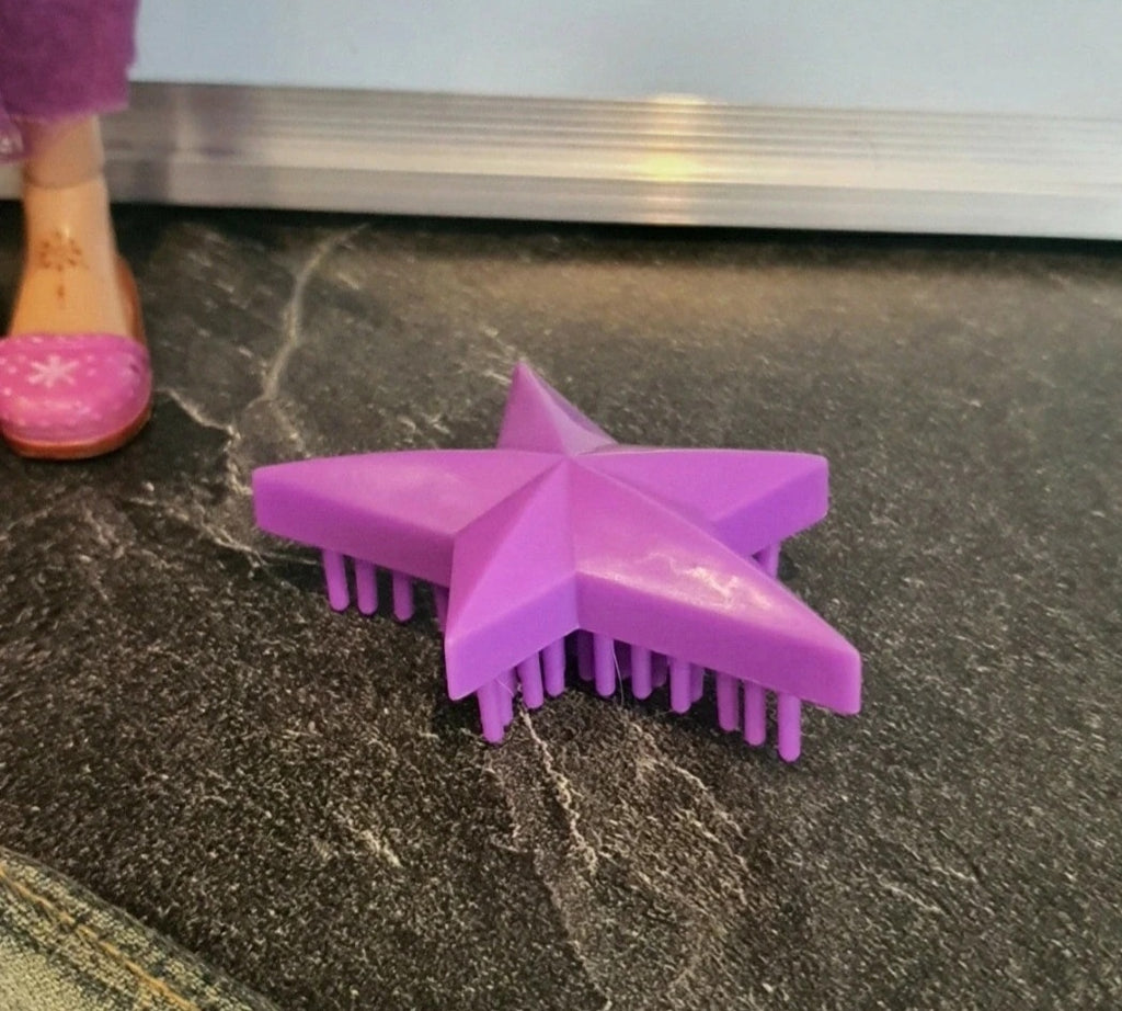 Bratz Yasmin Genie – Poupée avec deux tenues et accessoires ✨