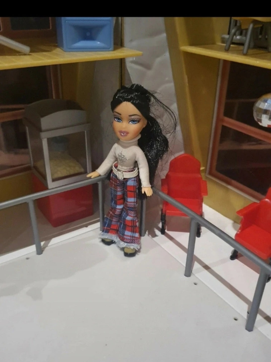 🏔️ Lil' Bratz Sno Fun Winter Ski Lodge