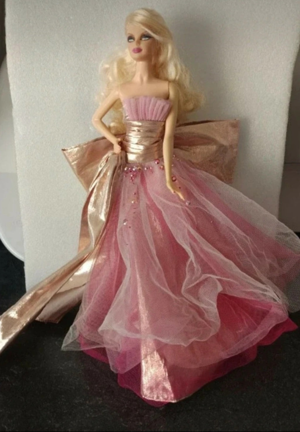 Barbie Holiday 2009 – Poupée de collection Mattel 🎄🎀