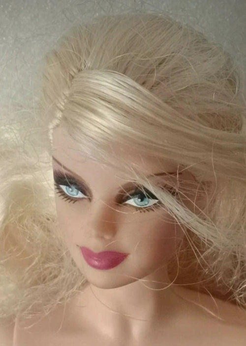 Barbie Holiday 2009 – Poupée de collection Mattel 🎄🎀