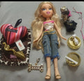Bratz Pampered Pupz Cloe – Poupée de Collection avec Accessoires et Chien MGA