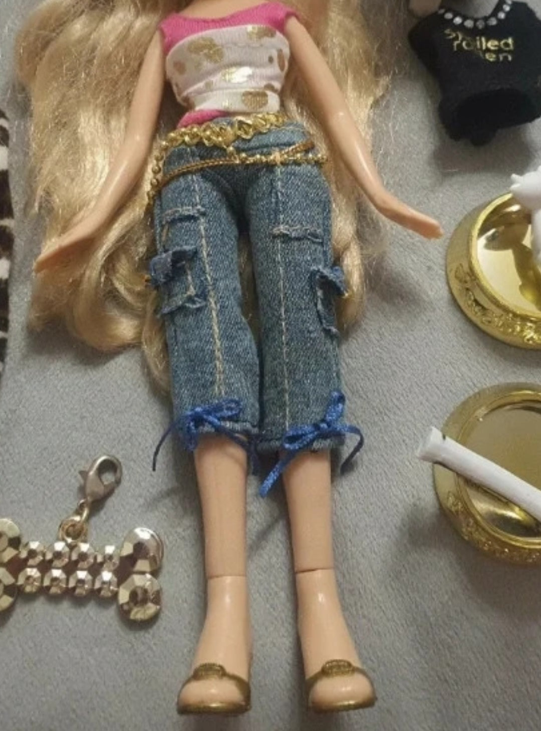 Bratz Pampered Pupz Cloe – Poupée de Collection avec Accessoires et Chien MGA