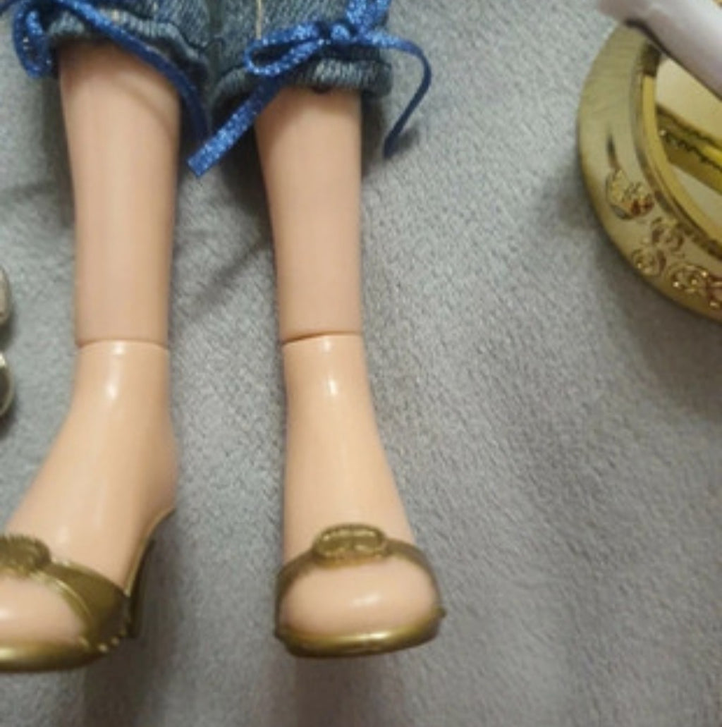 Bratz Pampered Pupz Cloe – Poupée de Collection avec Accessoires et Chien MGA