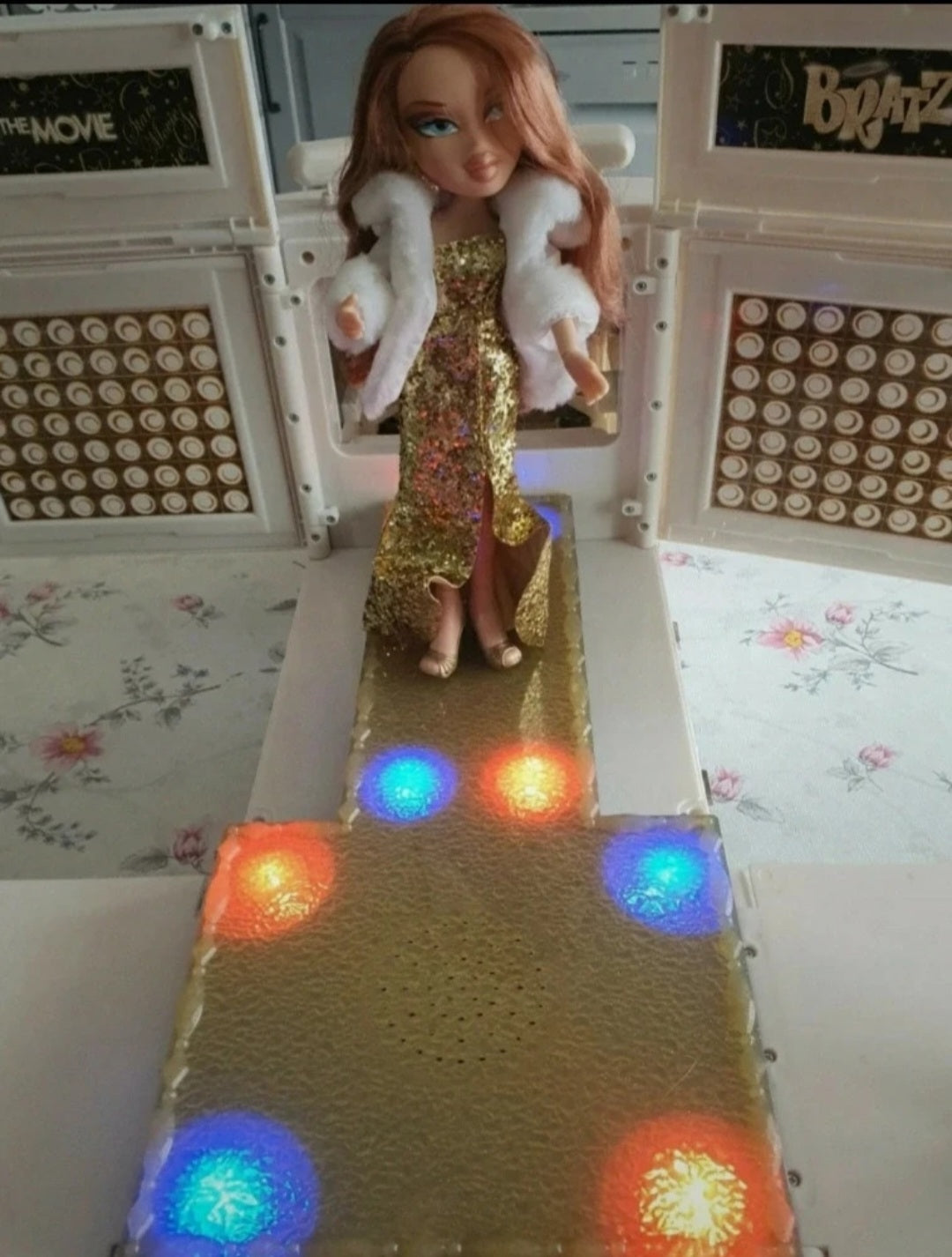 Bratz Meygan Movie Starz avec Runway Truck – Lumières & Son fonctionnels
