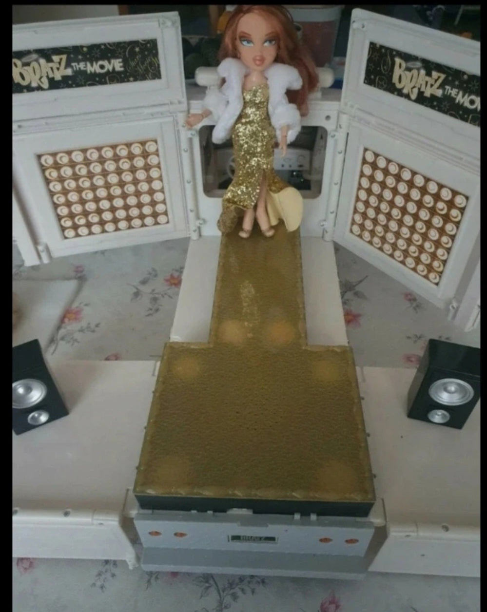 Bratz Meygan Movie Starz avec Runway Truck – Lumières & Son fonctionnels