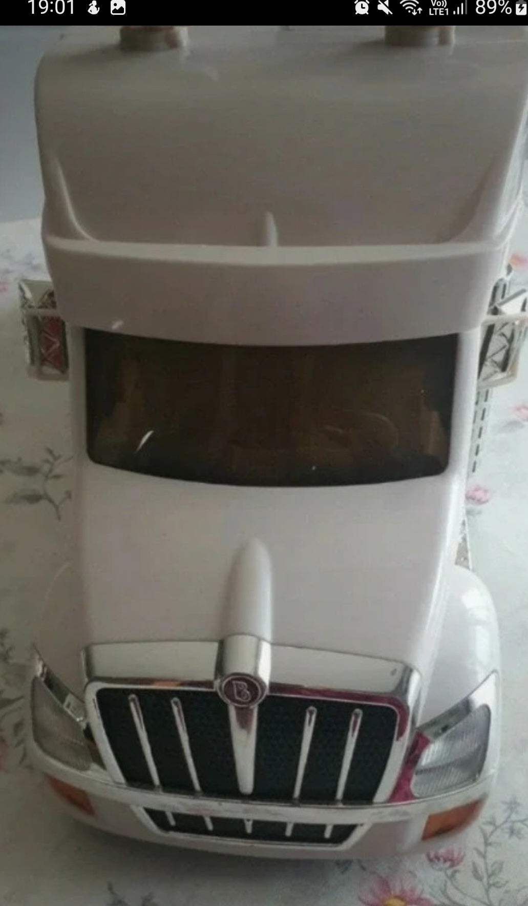 Bratz Meygan Movie Starz avec Runway Truck – Lumières & Son fonctionnels