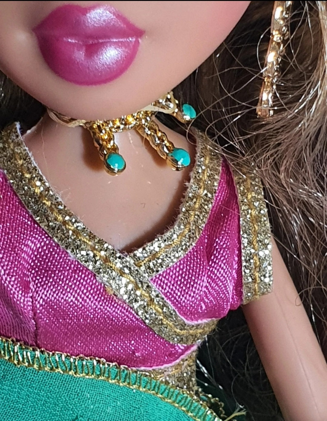Bratz Yasmin Genie avec chambre / Vanity Genie MGA.