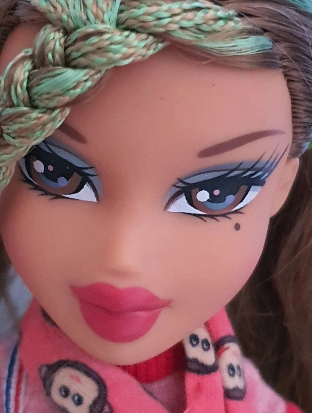 Bratz Yasmin Tokyo – MGA Collector Doll with Original Outfit and Accessories