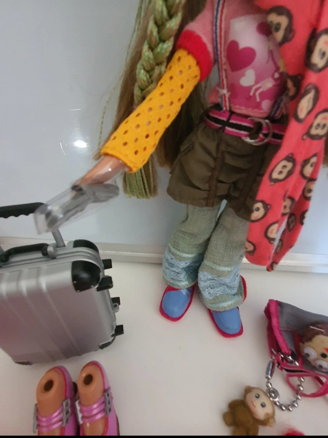 Bratz Yasmin Tokyo – MGA Collector Doll with Original Outfit and Accessories