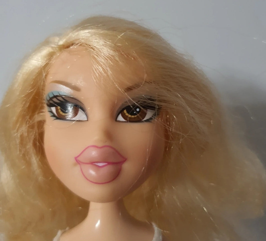 Bratz Twins Krysta & Lela – Poupées avec tenues