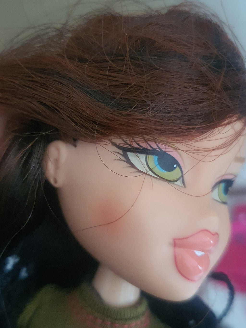 Bratz Phoebe Back to School (BTS School) Doll with Clothes & Accessories