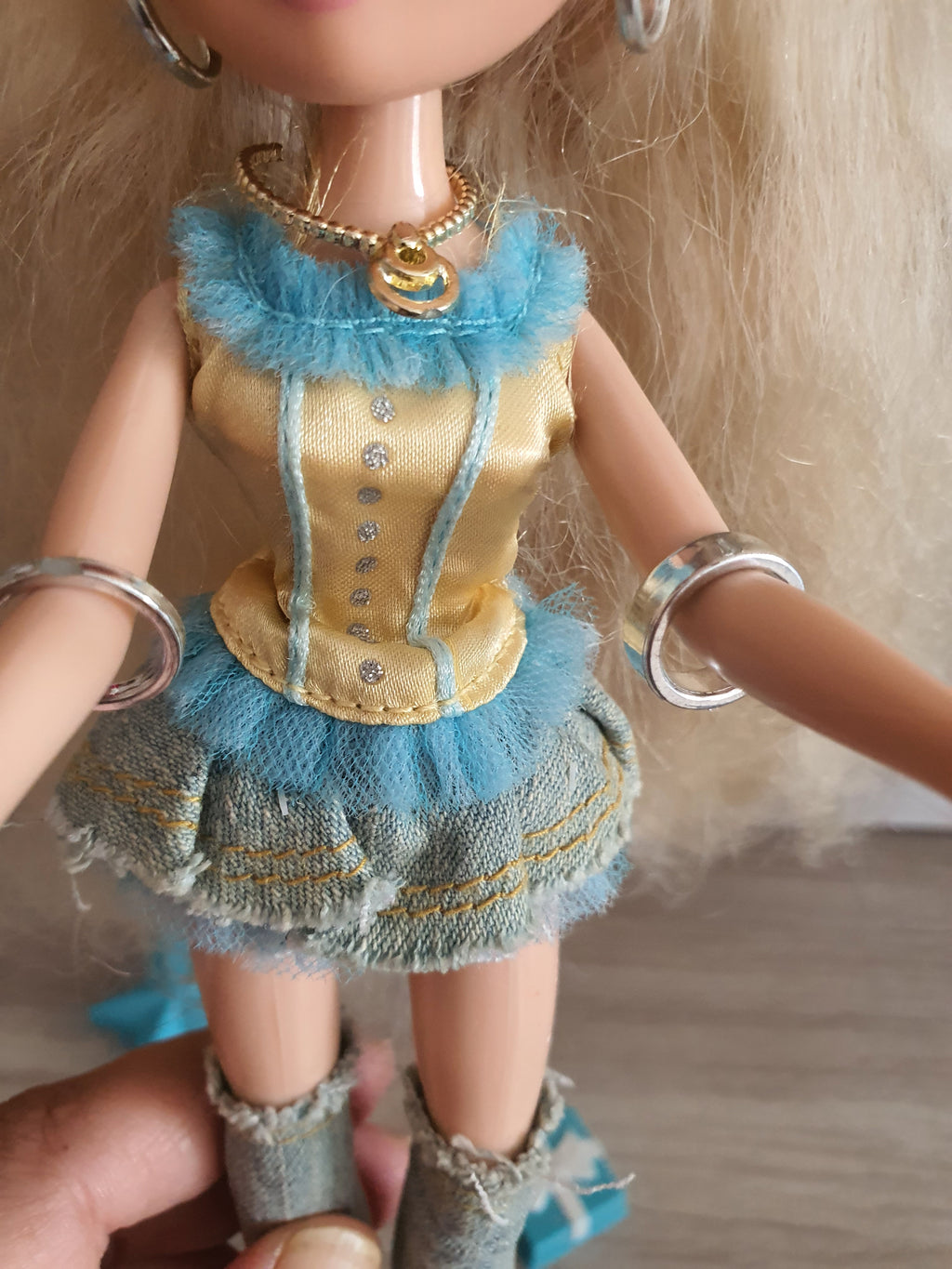 Bratz cloe party mga