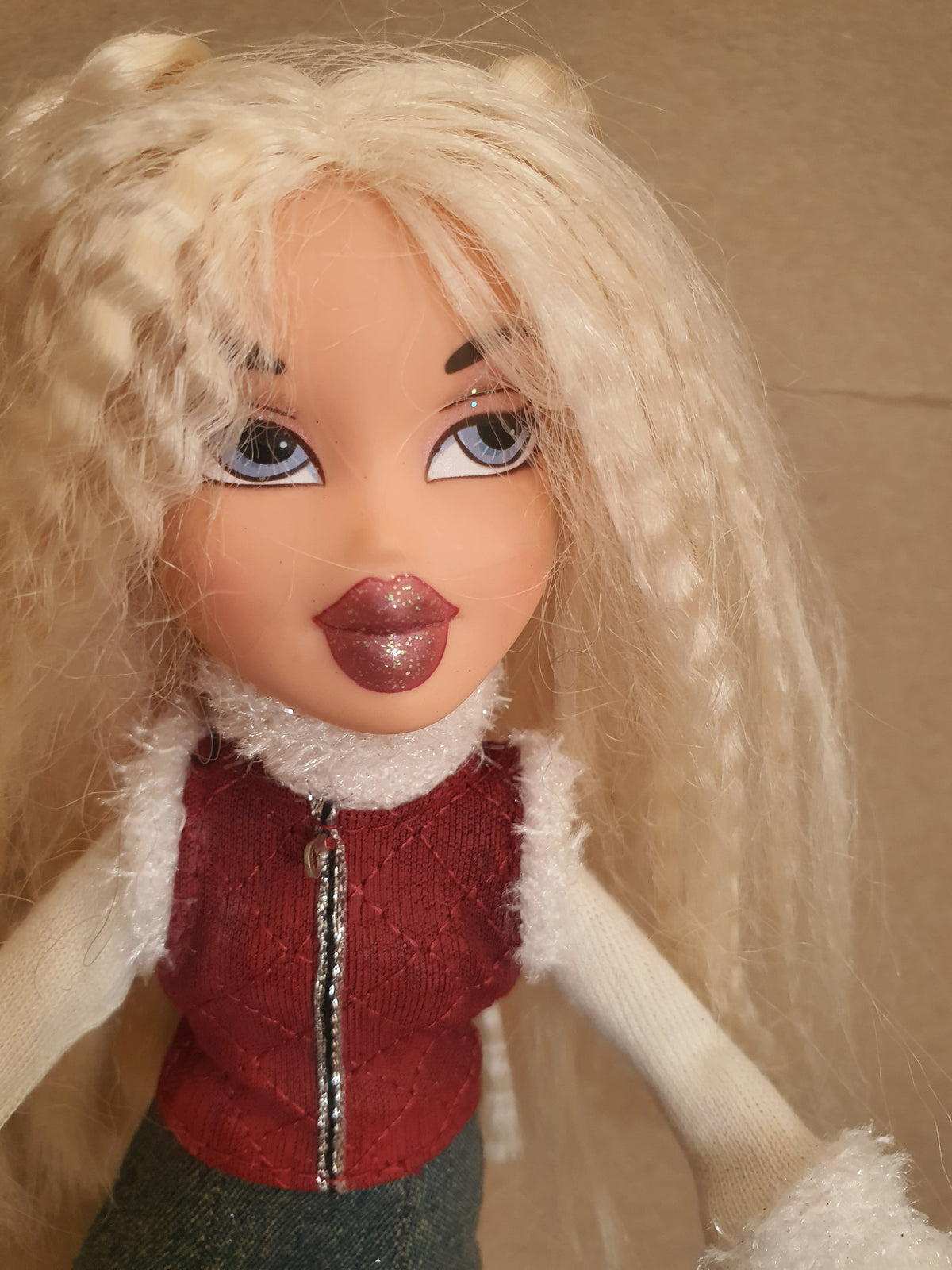 Bratz Cloe Wintertime – Poupée + vêtements & accessoires