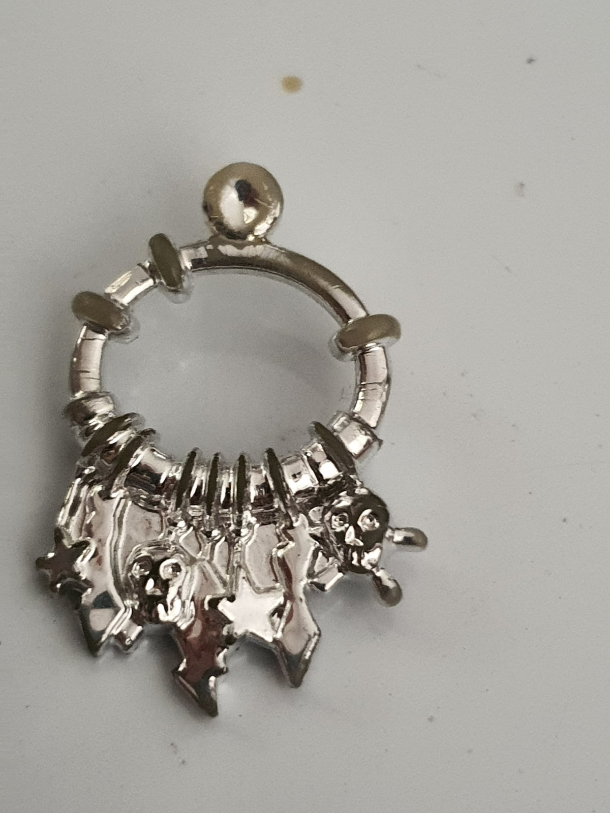 Bratz dinamite paire de boucles d oreilles