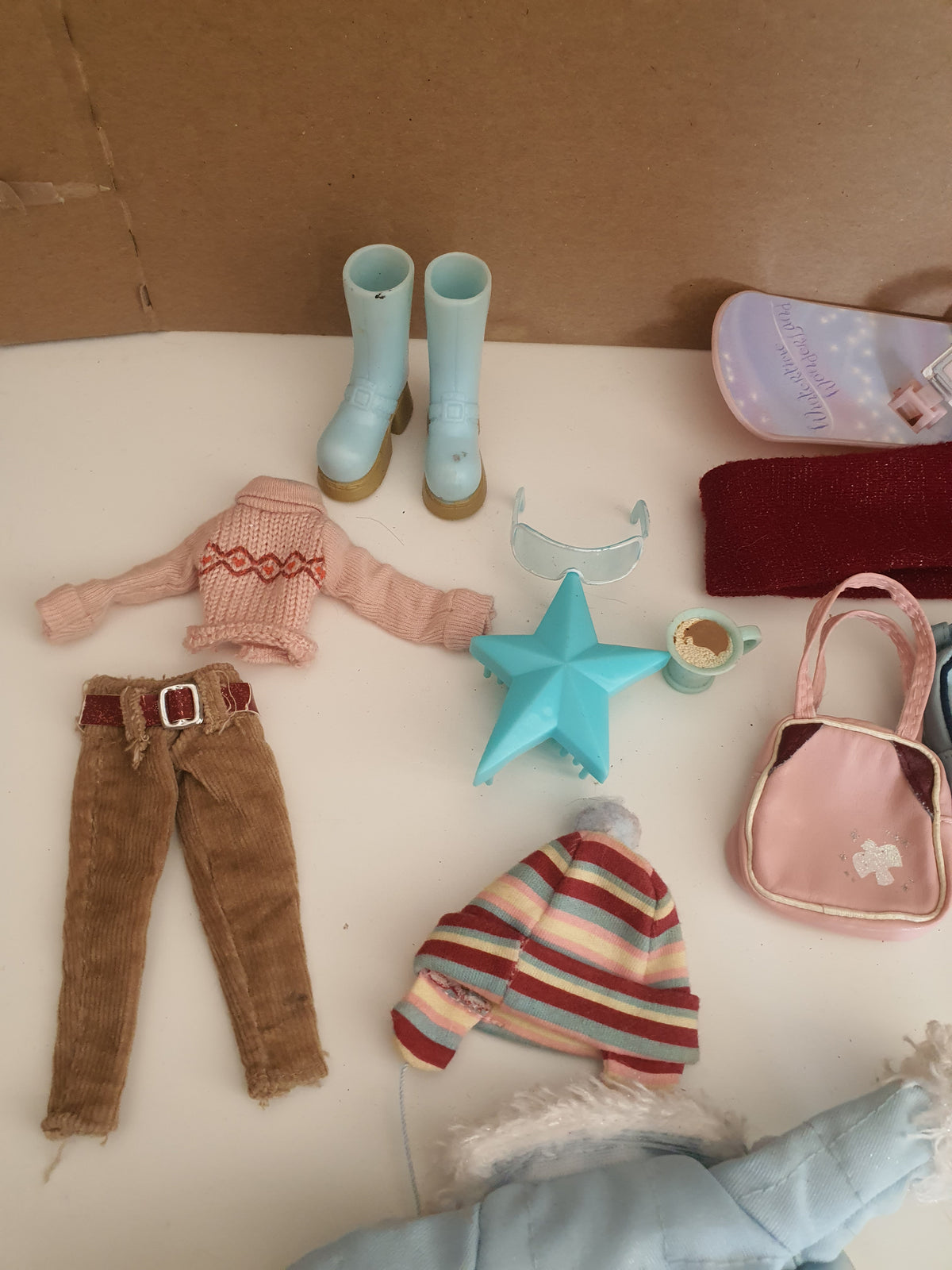 Bratz Cloe Wintertime – Poupée + vêtements & accessoires